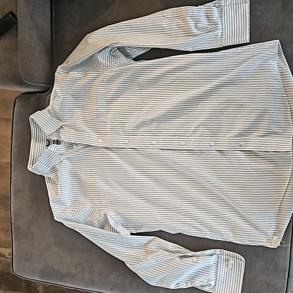 Kenneth Cole Reaction. Men's long sleeve Button up
